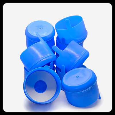 comprare Cappucci amichevoli blu della bottiglia di acqua da 5 galloni di Eco con il materiale del TPE dell'HDPE del LDPE online manufacture