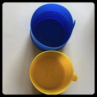 comprare Il materiale da imballaggio di plastica della bottiglia di acqua, 55mm non rovescia il cappuccio dell'acqua da 5 galloni online manufacture