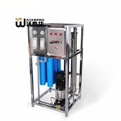 Macchine industriali per il trattamento dell'acqua 220V Sistema di acqua potabile con pompa e componenti principali PLC per impianti